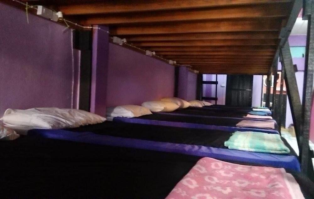 Wild & Wandering Backpacker Hostel & Bar Haad Rin Bagian luar foto